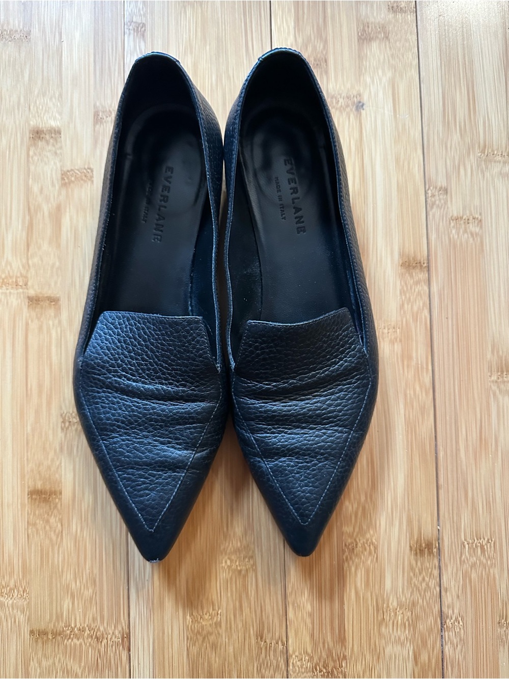 Everlane Black Pebbled Leather Boss Flats